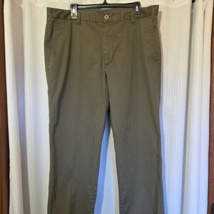 Dockers Chino Khaki Pants Size 40/32 Flat Front Relaxed